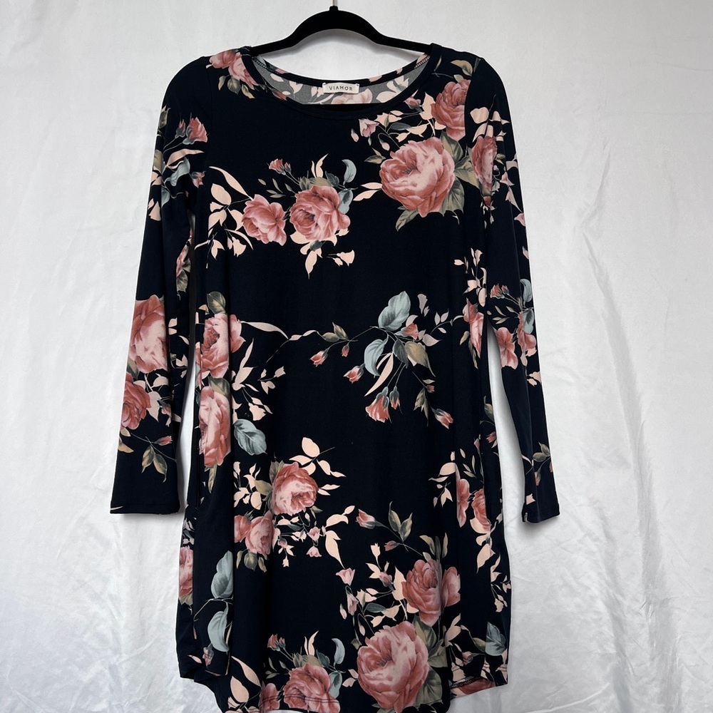 Elegant Floral Long Sleeve Dress
